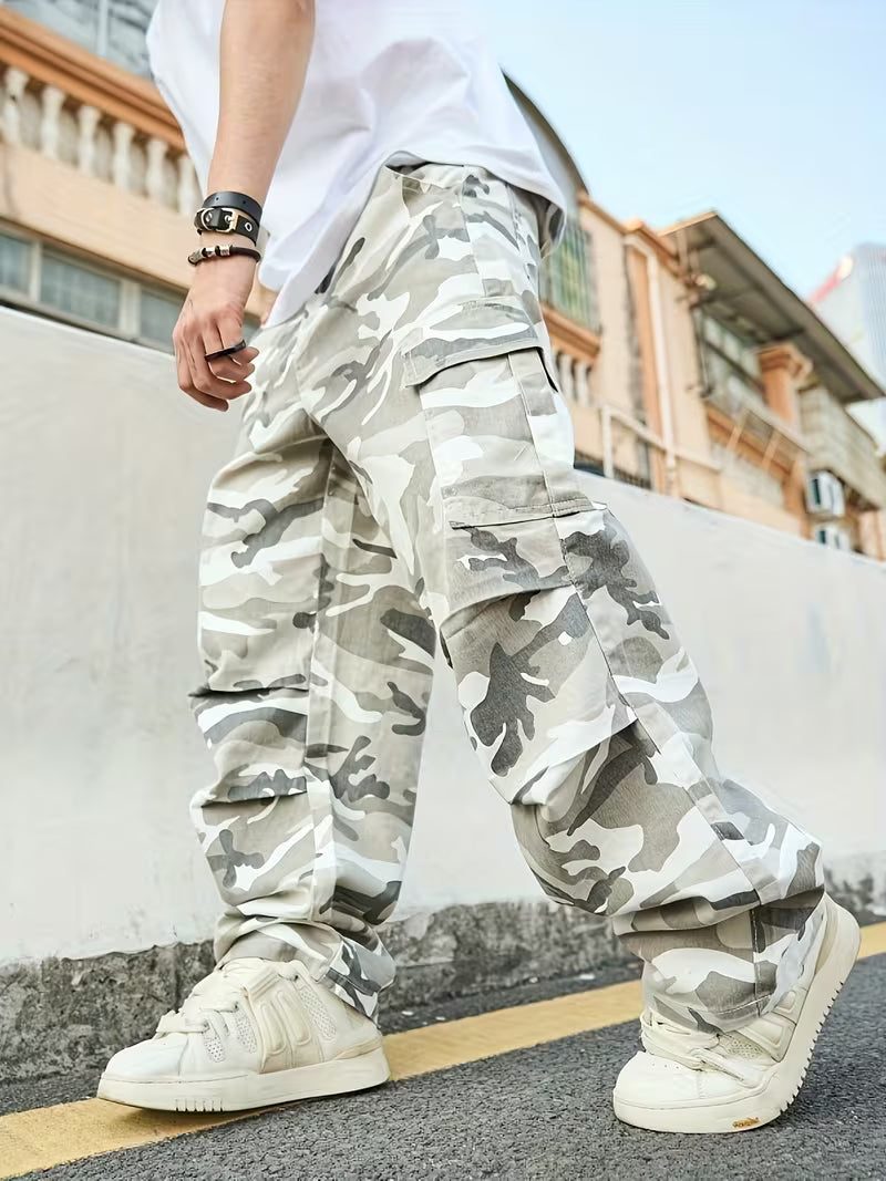 Men’s Camouflage Wide-Leg Cargo Jeans