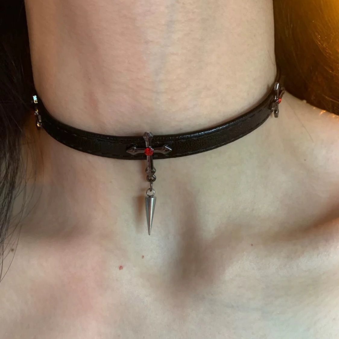 Single-Layer Cross Zircon Necklace